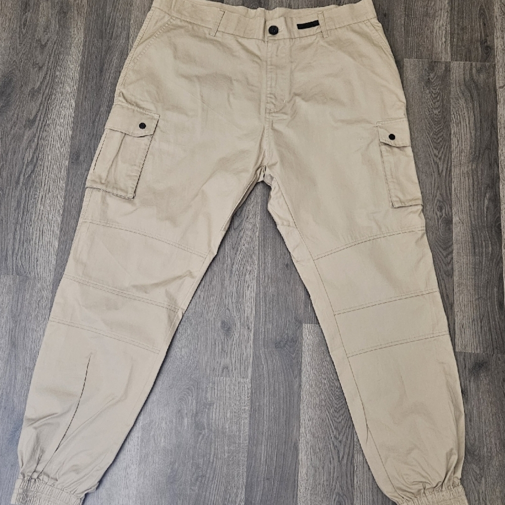 Men's Cargo Joggers
